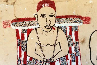 Voodoo väggmålning på ett kloster. Togoville, Togo