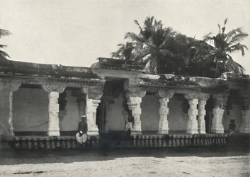 Lobbyn till ett hinduiskt tempel, Ceylon, 1926