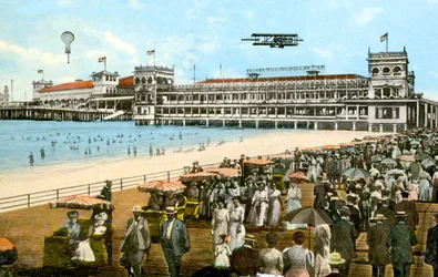 Youngs New Million Dollar Pier, Atlantic City, New Jersey, USA, 1913