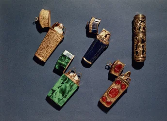Samling av franska, engelska och tyska etui