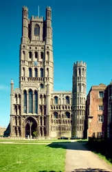 Ely Cathedral, (från 1102), västra fasaden, Ely, Cambridgeshire, Storbritannien