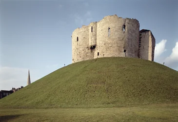 Exteriör vy av Cliffords Tower, York, North Yorkshire