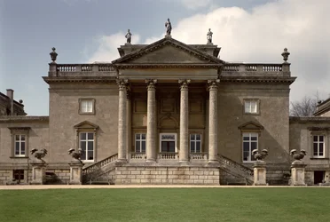 Exteriör vy av den centrala delen av huset, Stourhead, Wiltshire