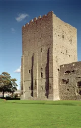 Exteriörvy av kvarnen, Portchester Castle, Hampshire, byggd c.1160-72