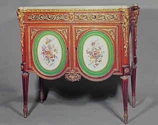 Louis XVI-skåp, stämplat M.Carlin JME, dekorerad med ormolu- och Sevres-plaketter, ca 1774