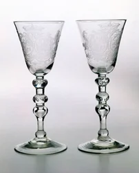 Newcastle lätt balusterbägare med holländsk vapengravyr, 1700-tal
