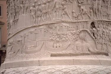 En romersk hamn och konstruktionen av ett romerskt läger, från Trajanus kolumn, 200-talet e.Kr. (huggen sten) (detalj)