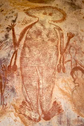 Aboriginsk grottmålning av en Wandjina, Mt Elizabeth Station, Kimberley, västra Australien, ca 2000 f.Kr.