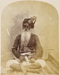 Akalee, en sikh-hängiven från Lahore, nr. 225 från "Faces of India", pub. 1872 (sepiafoto)