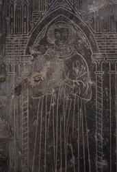 Katedralsamling. Fragment av en stenplatta. Bas-relief. En kyrklig tjänsteman. Ursprungskyrka (Saint-Quentin av Tournai. Slutet av 1200-talet.