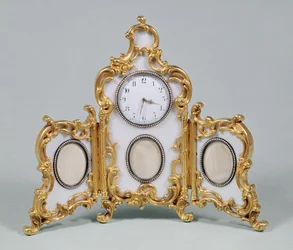 Skrivbordsklocka i faberge Louis XV-stil