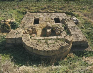 Gamla ruiner av en basilika, Valley Of The Temples, Agrigento, Sicilien, Italien