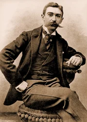 Porträtt av Pierre de Coubertin (foto)