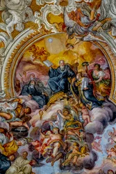 San Benedetto (St Benedict) kyrka, Catania, Sicilien (Italien). Takfreskdetalj (1700-talet). St Benedict. (Foto)