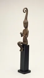 Sittande figur, 1800-tidigt 1900-tal