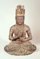 Sittande figur av Dainichi Nyorai