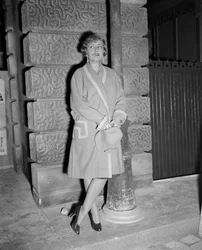 Skådespelerskan SUZY DELAIR I PARIS - 1949