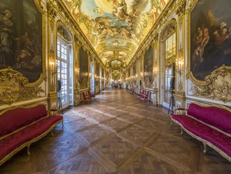 Galleri doree och valvet målade av Francois Perrier (1594-1649)