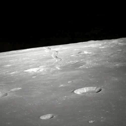 Utsikt över Rima Ariadaeus på månen