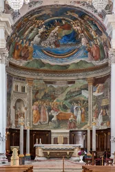 Utsikt över långhuset och presbyteriet med berättelserna om Jungfrun, Duomo, katedralen S. Maria Assunta, Spoleto, Umbrien, Italien (foto)