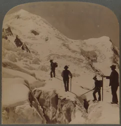 Bestigning av Mt. Blanc - korsar Bossons Glacier - Grands Mulets på avstånd, Alperna, 1901.