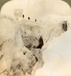 Nedstigning från Mt. Blanc - enorma sprickor nära toppen, Alperna, 1901.