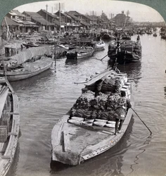 Tittar västerut från Nihon bashi-bron, mot centrum av Tokyo, Japan, 1904