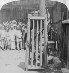 En av Kinas fruktansvärda metoder för dödsstraff, Shanghai, Kina, 1900