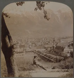 Pittoreska Innsbruck, huvudstaden i Tyrolen, Österrike - nedanför de bayerska alperna, 1898.