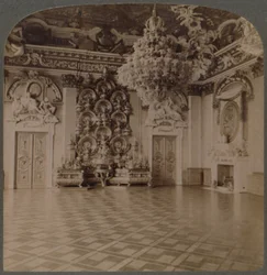 Throne Room, Kungliga palatset, Berlin, med tallrikladdade skänk och kungliga dekorationer, Tyskland, 1903