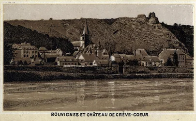 Bouvignes sur Meuse och Chateau de Creve Coeur (Creve-Coeur eller Crevecoeur), Vallonien, Belgien