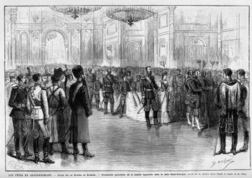 Kröningsfestligheter: stor bal eller kourka i Kreml. Polsk marsch med kejsar Alexander III av Ryssland (1845-1894) och kejsarinnan Dagmar av Danmark (1847-1928) i Sankt Georgssalen, 27 maj