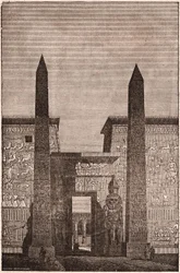 Framifrån av en rekonstruktion av Luxor Obelisks i Egypten