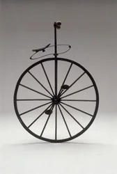 Monocykel med trähjul från 1870