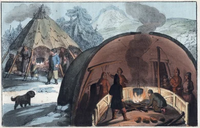 Samisk familj i ett tält i Lappland - interiör av en lappländsk hydda med en familj runt elden - gravyr ur "Usi e Costumi di Tutti i Popoli dell