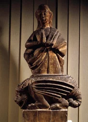Saint Margarita segrande av demonen Skulptur på sten från 1400-talet. Compiegne Musee Vivenel