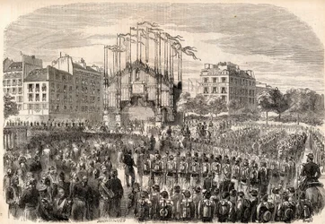 Festerna i Paris, Italiens armés intåg i Paris, Triumfbågen vid Place de la Bastille, representerande fronten av Milanos katedral - Truppernas återkomst efter Risorgimento, Paris