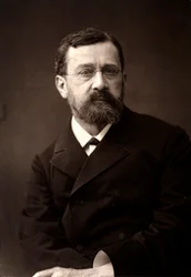 Konstnären Leon Barillot fotograferad i samband med Parissalongen 1881