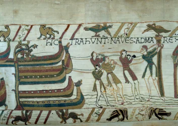 Erövringen av England av armén av hertigen av Normandie Vilhelm Erövraren (1027-1087): knappt byggda skepp sätts till sjöss Detalj av gobelängen av Bayeux eller broderi av drottning Mathilde