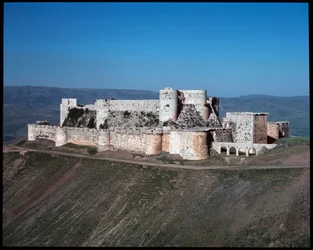 Utsikt över riddarnas Krak, korsfararslottet, ca 1100 (Fotografi)