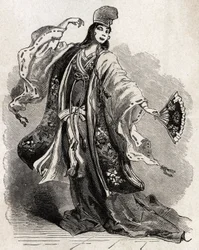 En dansare vid hovet i Kamakura, en stad som Shogun Minamoto no Yorimoto (1147-1199) valde som sin huvudstad i en tid då dess politiska makt översteg Mikados (kejsaren av Japan), vilket skapade en ny politisk, ekonomisk och konstnärlig mitt på Pac