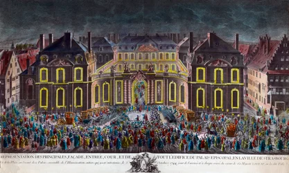 Illuminationer av biskopspalatset i Strasbourg under de festligheter som staden anordnade vid kung Ludvig XV:s (1710-1774) vistelse, medan han återhämtade sig efter en allvarlig sjukdom, den 5/10/1744. Samtida tryck. Privatsamling