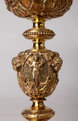 Metallsmide. Bägare. Gåva av kanon A. Le Vaillant de la Bassarderie, dekanus för katedralkapitlet 1726 till 1758. 1700-talet. Detalj.
