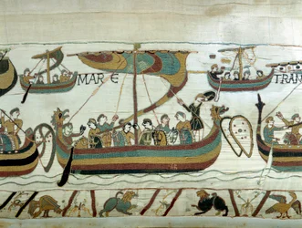 Vilhelm I Erövrarens (1027-1087) flotta korsar kanalen mot England. Bayeux gobeläng eller broderi av drottning Mathilde