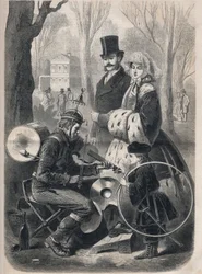 Manorkestern på Champs Elysees i Paris. Han har en klockhatt, en rulllåda på ryggen, cymbaler på knäna och spelar fiol. Gravyr i ”Le Monde illustrious”” från 1862. Privat samling.