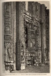 Portiken huggen av ett tempel i Tripetty (eller Tirupati, i Andhra Pradesh), en viktig plats för hinduisk pilgrimsfärd. Gravyr för att illustrera resan till Indiens meridionalprovinser, av Alfred Grandidier, 1862-1864, publicerad i "" le tour du mo