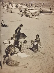 På stranden