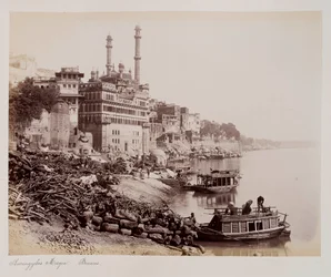 Aurangzebs moské, Benares, ca 1885 (sepiafoto)