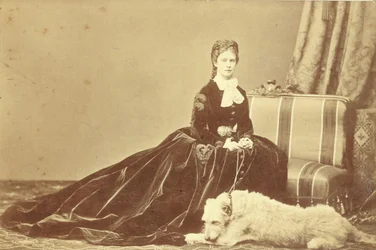 Elisabeth, kejsarinna av Österrike och drottningkonsort av Ungern (24 december 1837 - 10 september 1898) (foto)