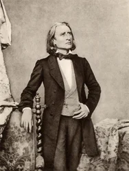 Franz (Ferencz) Liszt (1811-1886) ungersk pianist och kompositör (svartvitt foto)